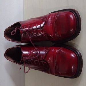 SALE! Prada red leather lace up Oxfords size 37.5